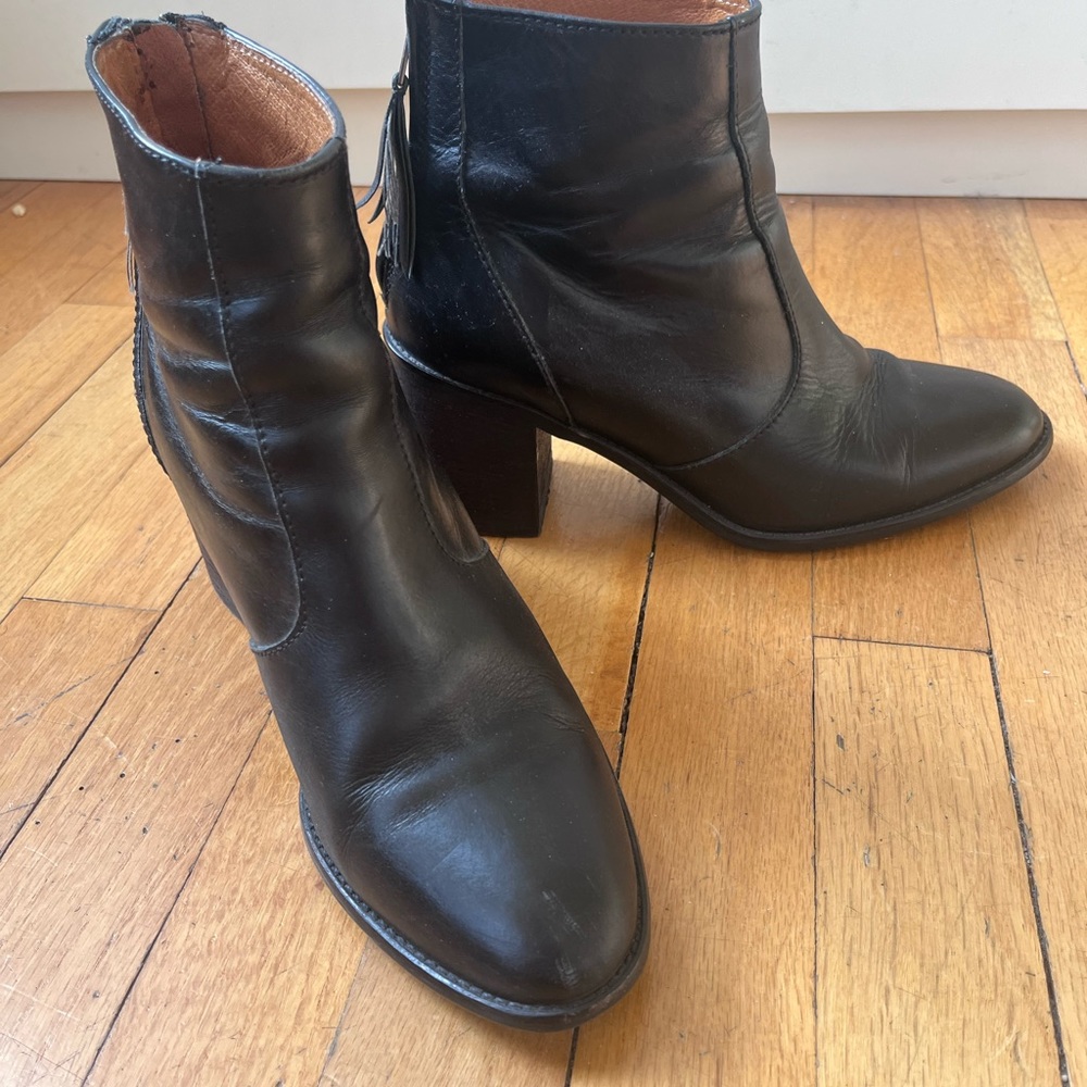 Madewell Ames Boot in Black (Sz 8)